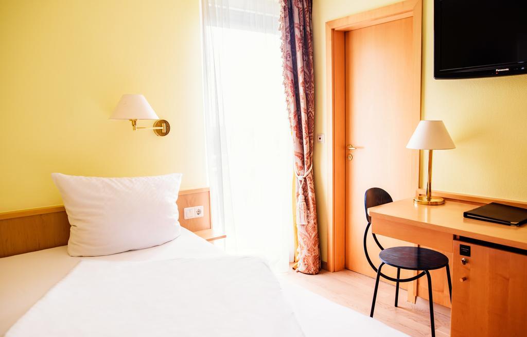 Sporthotel Schoenblick Meersburg Εξωτερικό φωτογραφία